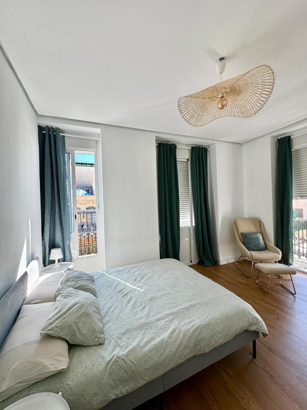 Vlc Center 4 Room Apartment バレンシア エクステリア 写真