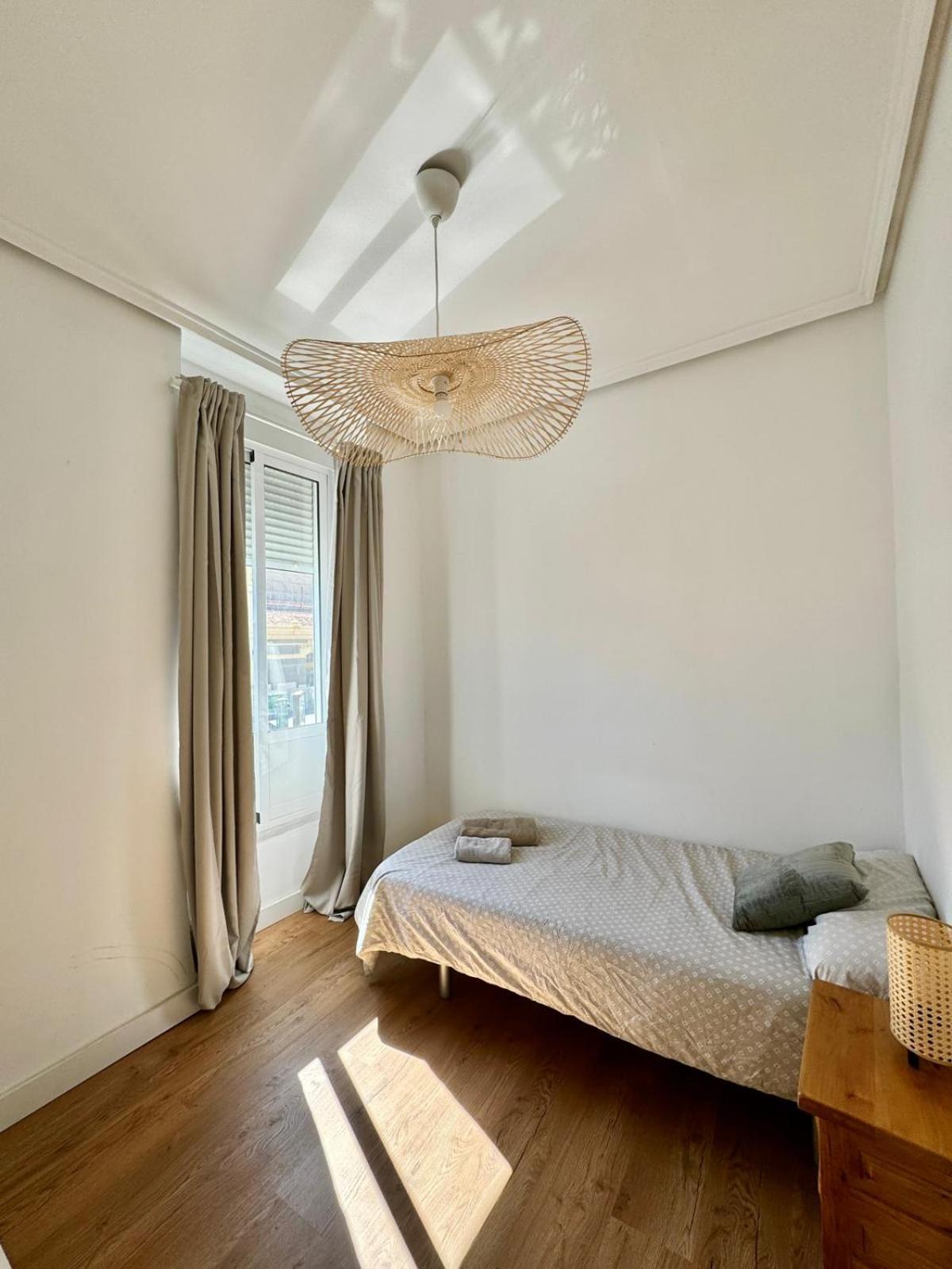 Vlc Center 4 Room Apartment バレンシア エクステリア 写真