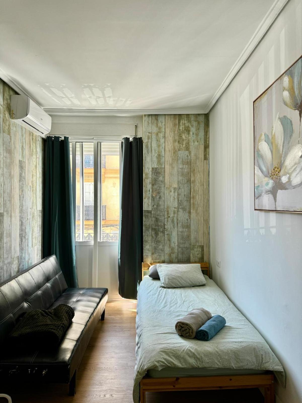 Vlc Center 4 Room Apartment バレンシア エクステリア 写真